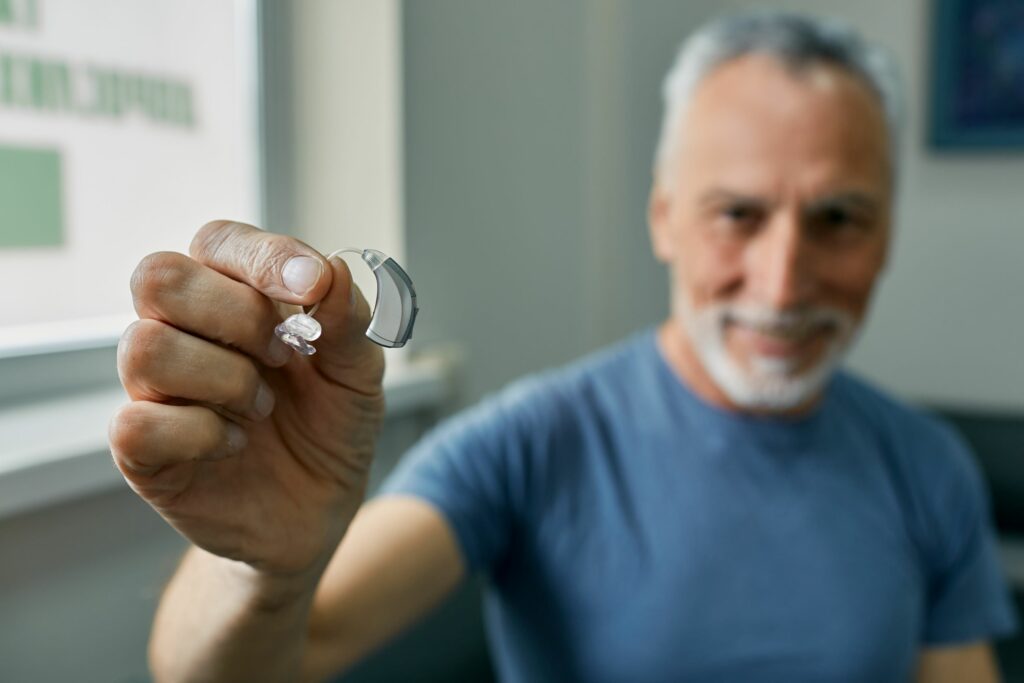 hearing-aids-for-seniors-main