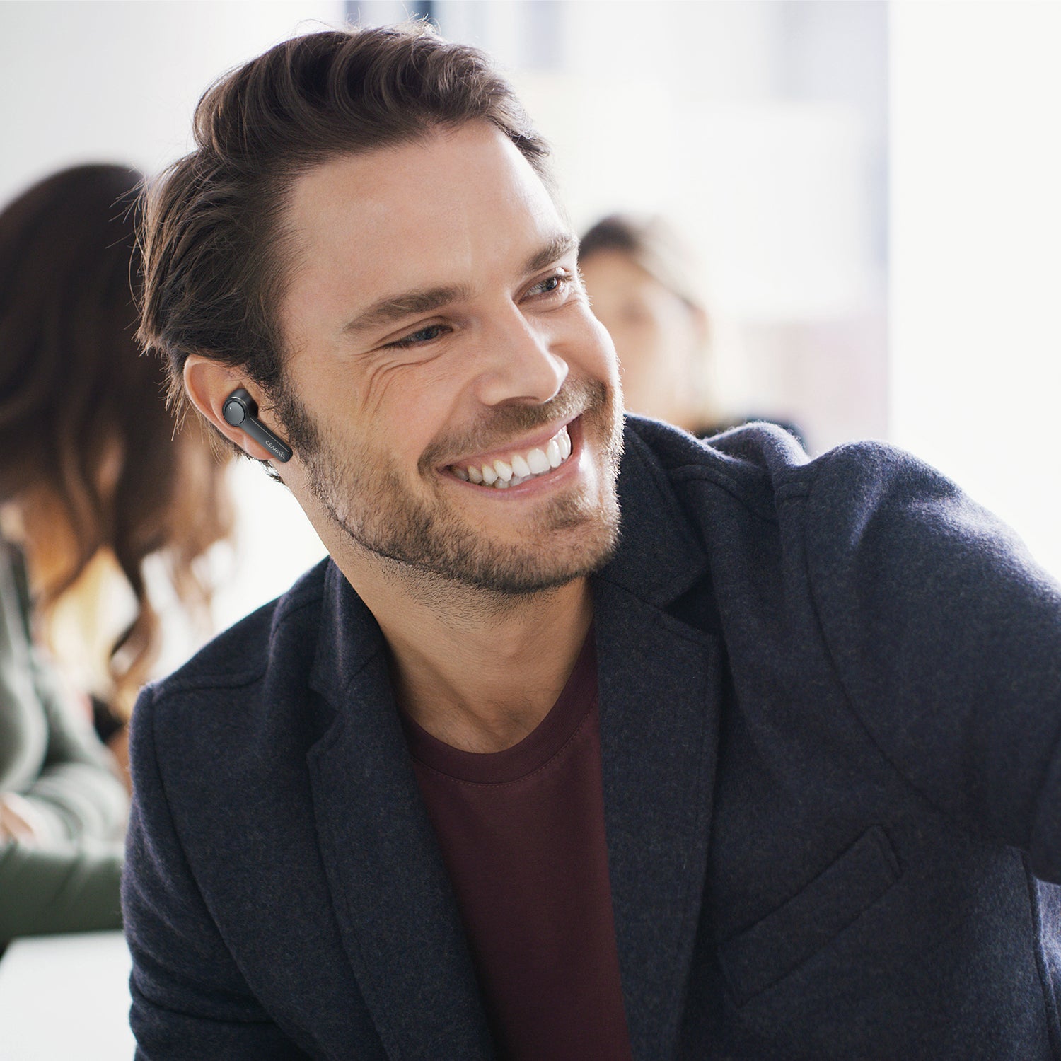 Cearvol Diamond X1: Rechargeable OTC Hearing Aids with Bluetooth - Black (scene2)