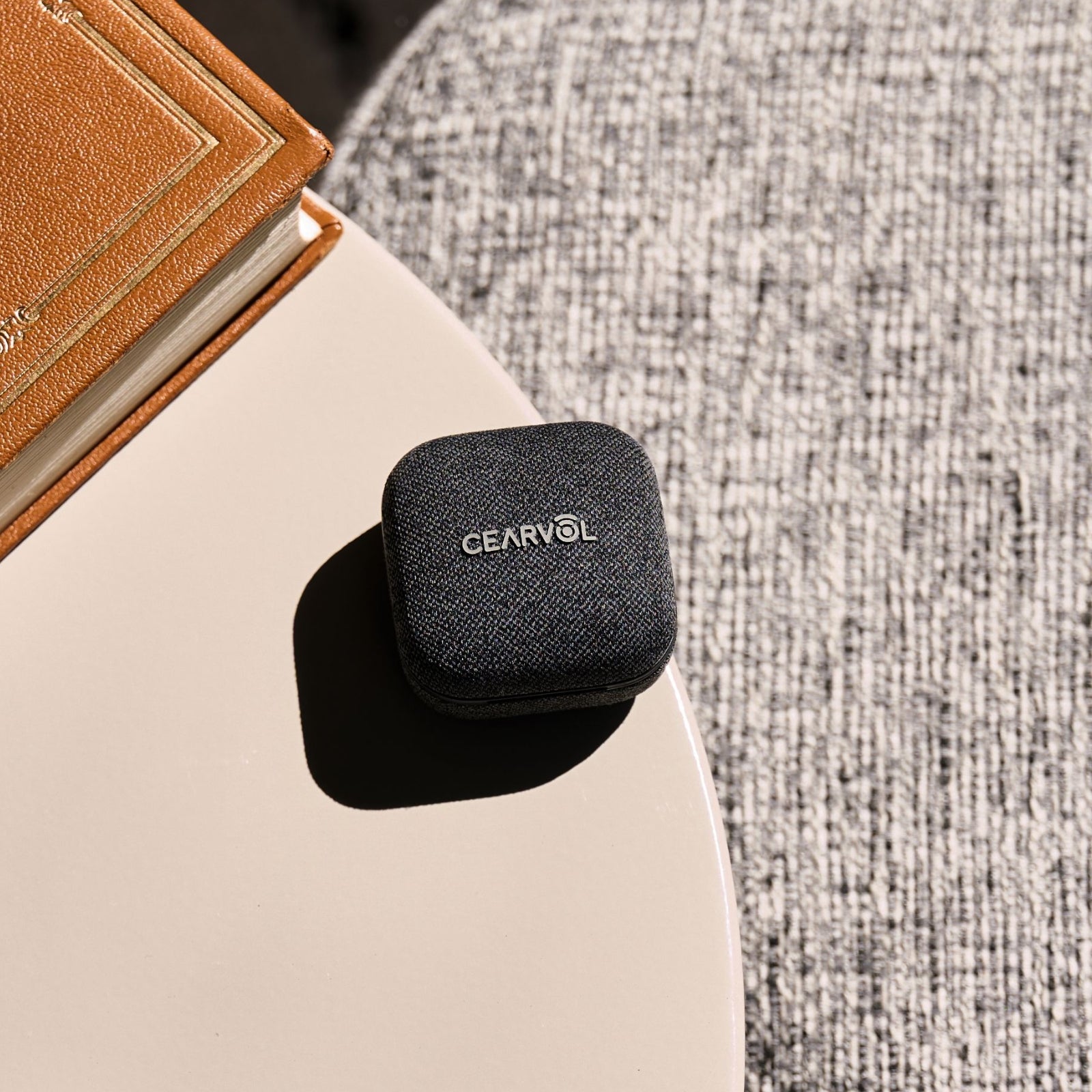 Cearvol Wave Lite AI Hearing Aids with Fabric Case - Midnight (scene)